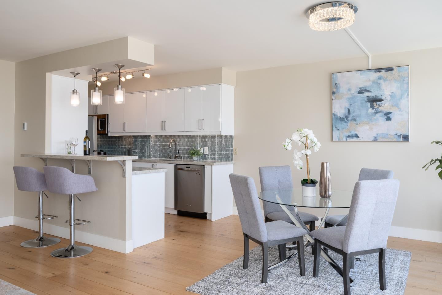 Detail Gallery Image 15 of 42 For 1555 Lakeside Dr #184,  Oakland,  CA 94612 - 2 Beds | 2 Baths