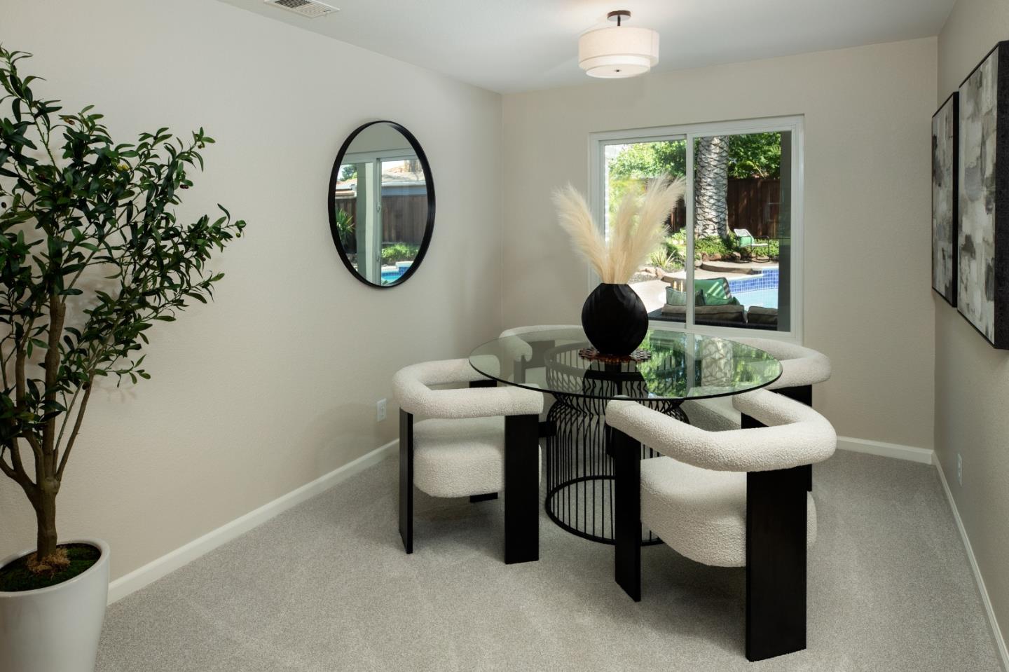 Detail Gallery Image 10 of 39 For 1417 Briarberry Ln, Gilroy,  CA 95020 - 4 Beds | 2/1 Baths