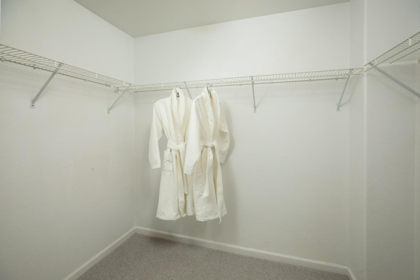 Detail Gallery Image 20 of 39 For 1417 Briarberry Ln, Gilroy,  CA 95020 - 4 Beds | 2/1 Baths