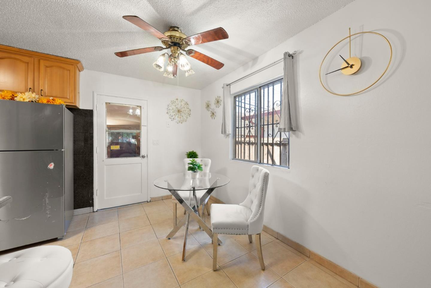 Detail Gallery Image 10 of 40 For 769 Peter Pan Ave, San Jose,  CA 95116 - 4 Beds | 2 Baths