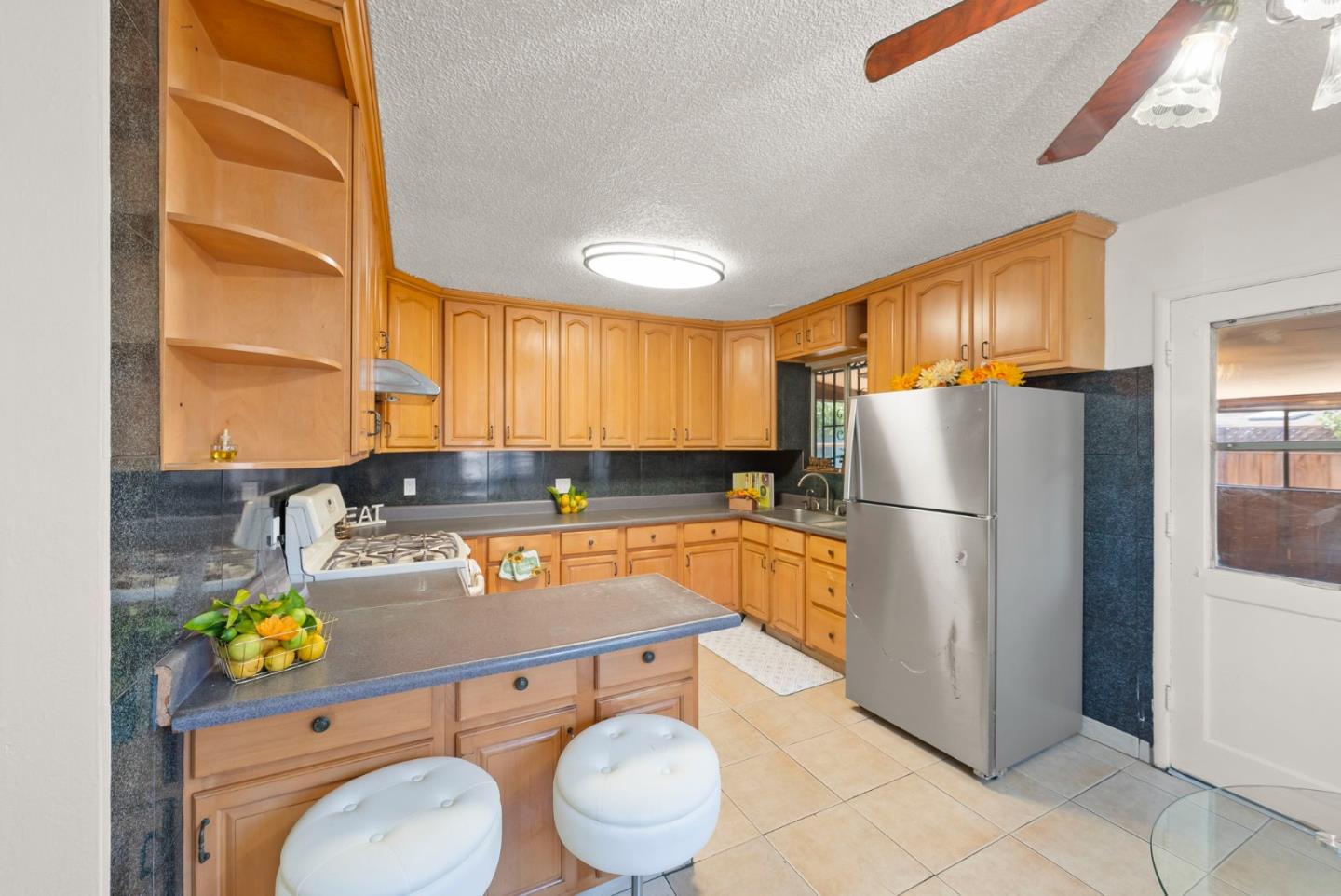 Detail Gallery Image 8 of 40 For 769 Peter Pan Ave, San Jose,  CA 95116 - 4 Beds | 2 Baths