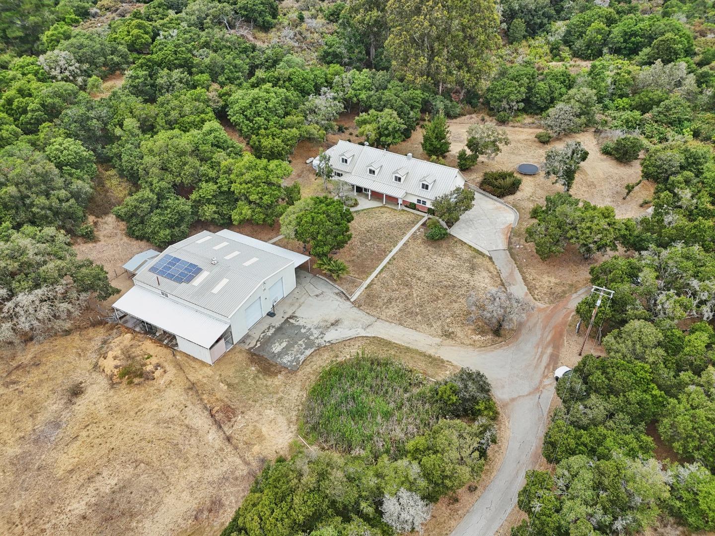 Detail Gallery Image 20 of 24 For 9156 Holly Hill Dr, Salinas,  CA 93907 - 3 Beds | 3 Baths