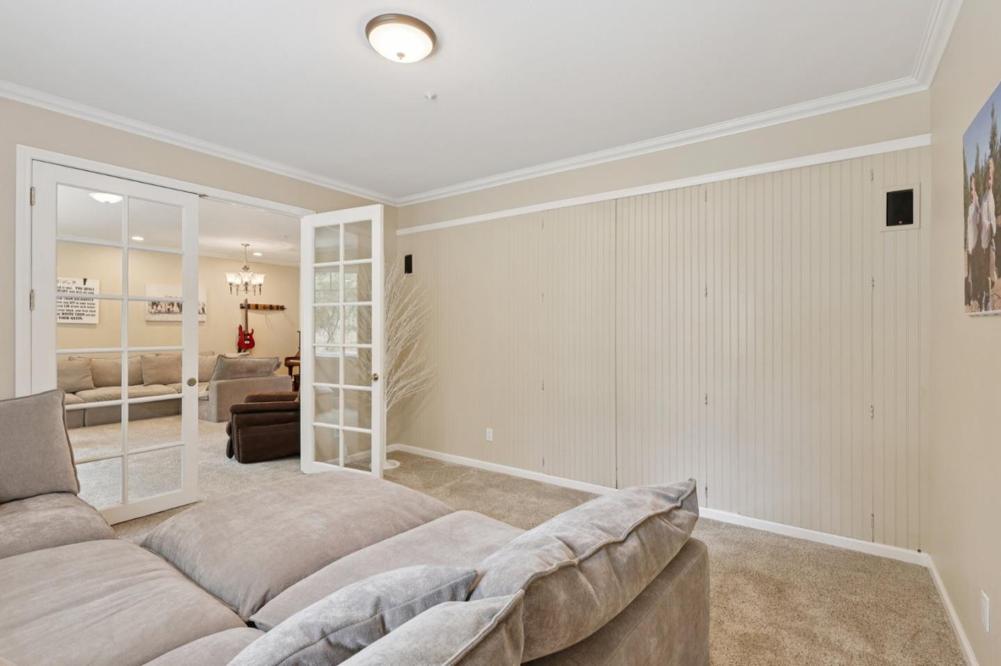 Detail Gallery Image 3 of 24 For 9156 Holly Hill Dr, Salinas,  CA 93907 - 3 Beds | 3 Baths