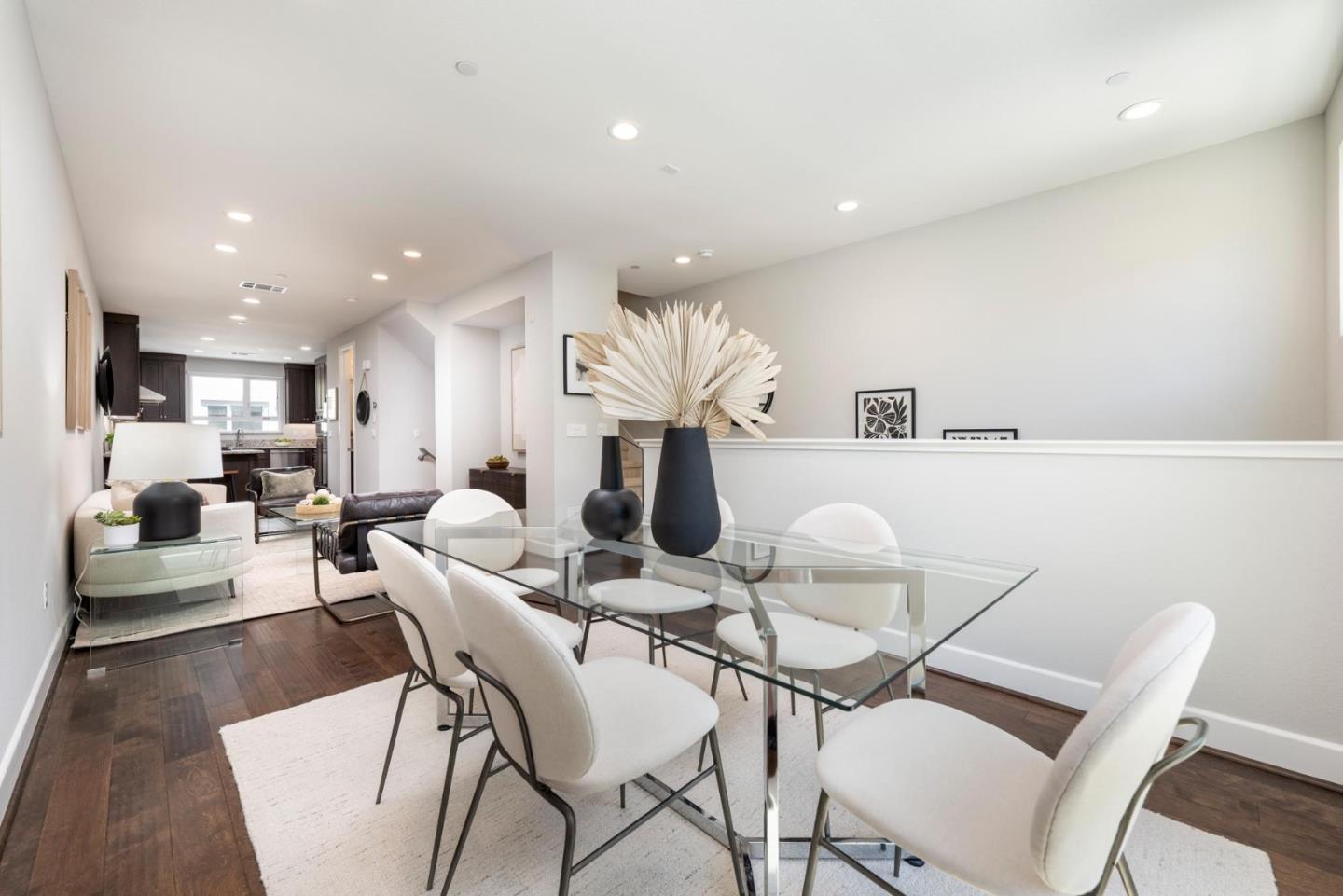 Detail Gallery Image 6 of 21 For 3037 Baze Rd, San Mateo,  CA 94403 - 2 Beds | 2/1 Baths