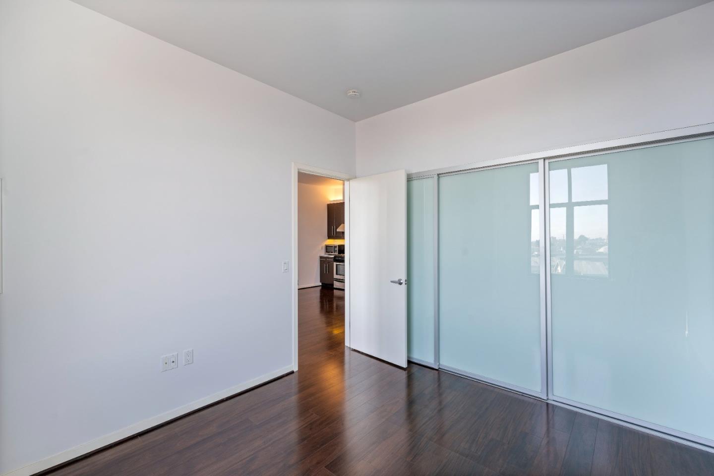Detail Gallery Image 13 of 17 For 3801 San Pablo Ave #411,  Emeryville,  CA 94608 - 1 Beds | 1 Baths