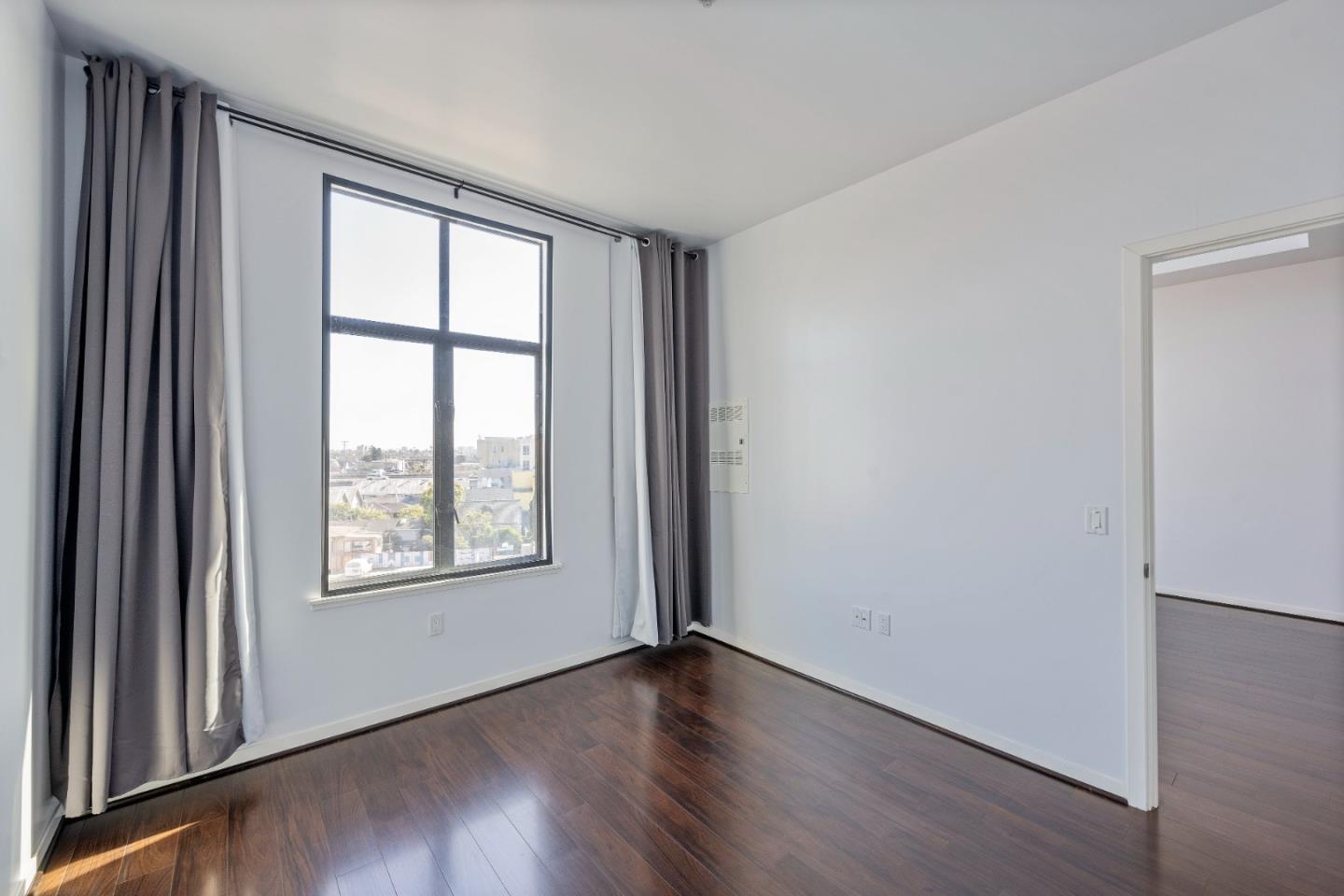 Detail Gallery Image 14 of 17 For 3801 San Pablo Ave #411,  Emeryville,  CA 94608 - 1 Beds | 1 Baths