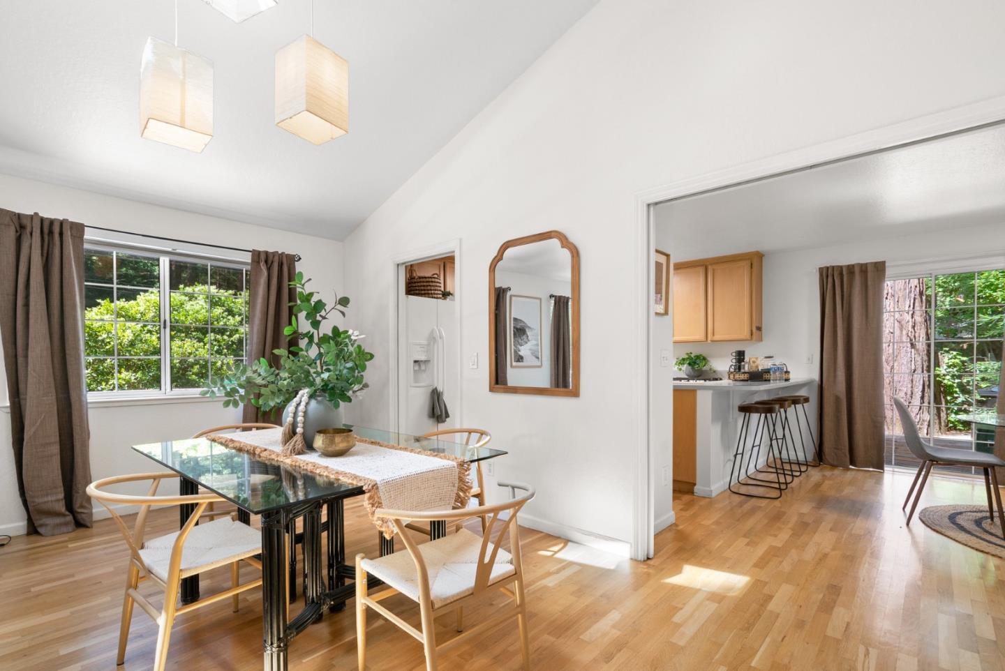 Detail Gallery Image 15 of 79 For 105 William Way, Felton,  CA 95018 - 3 Beds | 2/1 Baths
