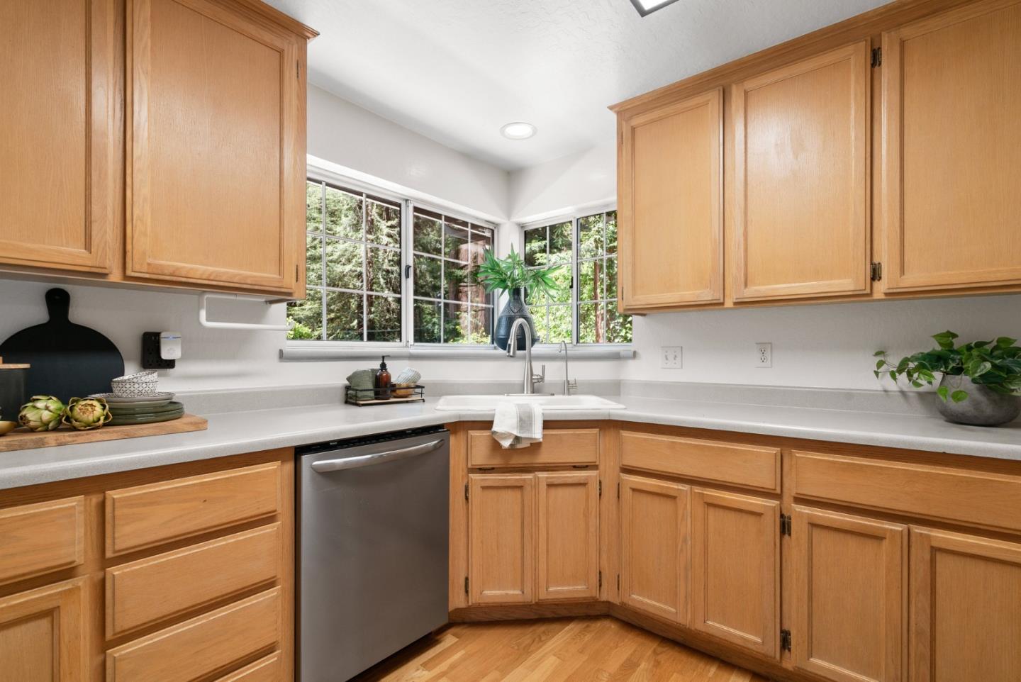 Detail Gallery Image 19 of 79 For 105 William Way, Felton,  CA 95018 - 3 Beds | 2/1 Baths