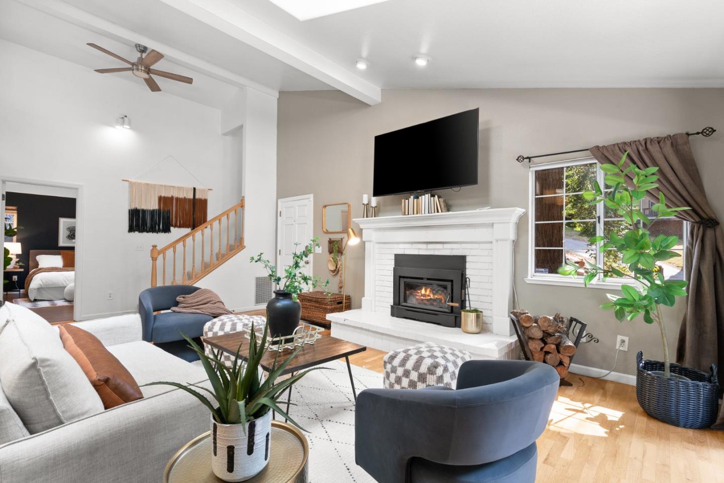 Detail Gallery Image 4 of 79 For 105 William Way, Felton,  CA 95018 - 3 Beds | 2/1 Baths