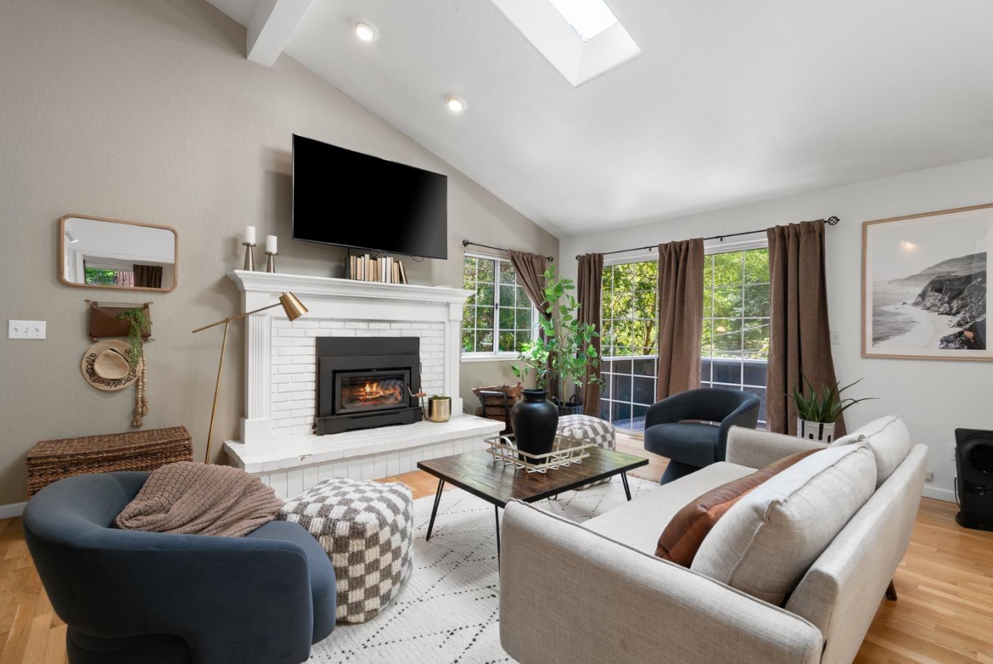 Detail Gallery Image 6 of 79 For 105 William Way, Felton,  CA 95018 - 3 Beds | 2/1 Baths