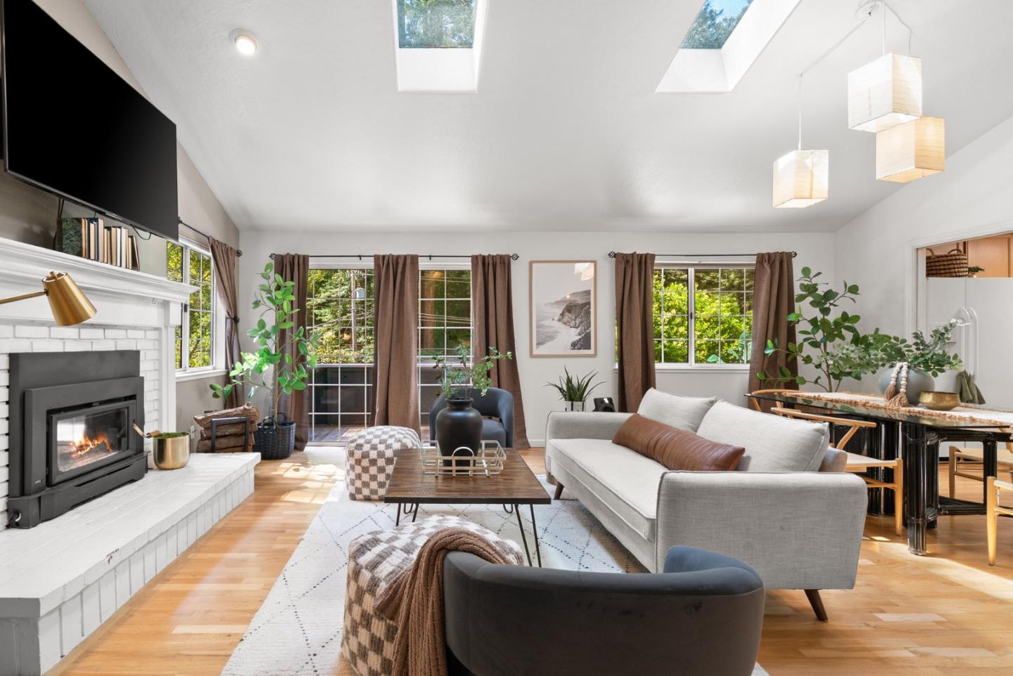 Detail Gallery Image 7 of 79 For 105 William Way, Felton,  CA 95018 - 3 Beds | 2/1 Baths