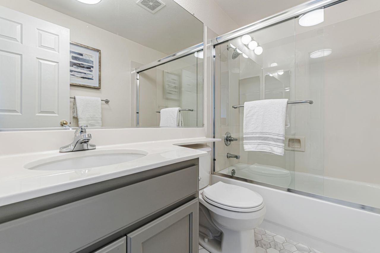 Detail Gallery Image 15 of 16 For 32 Highcrest Ln, South San Francisco,  CA 94080 - 2 Beds | 2 Baths
