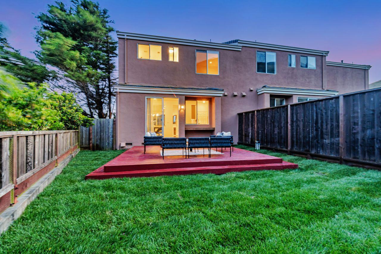 Detail Gallery Image 4 of 16 For 32 Highcrest Ln, South San Francisco,  CA 94080 - 2 Beds | 2 Baths
