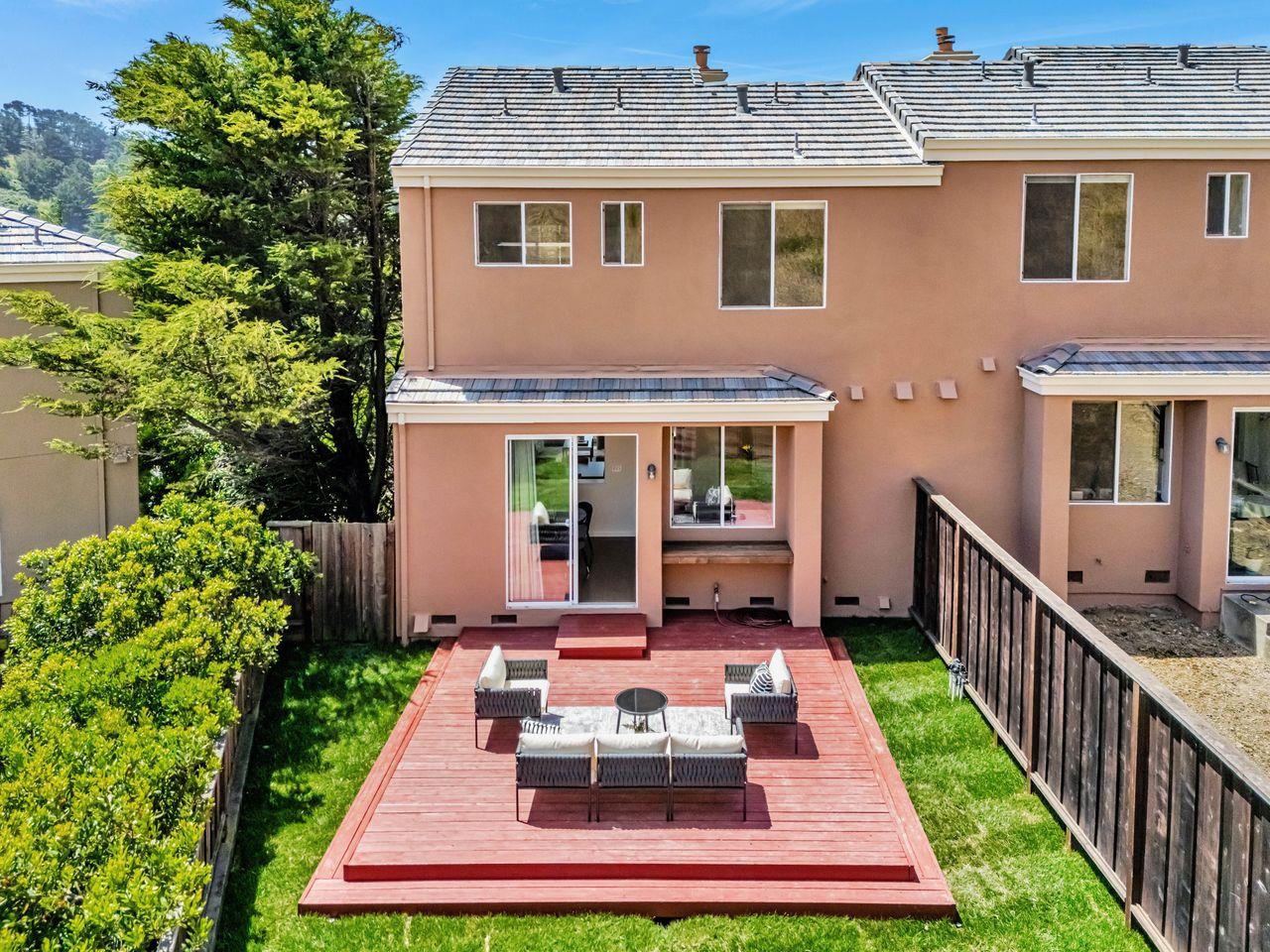 Detail Gallery Image 9 of 16 For 32 Highcrest Ln, South San Francisco,  CA 94080 - 2 Beds | 2 Baths