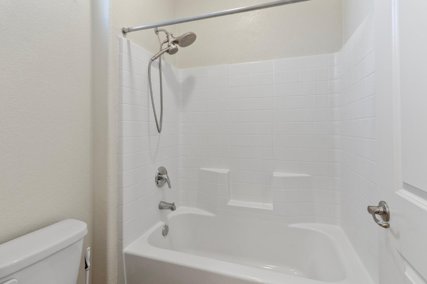 Detail Gallery Image 20 of 37 For 572 St Helena Dr, Newman,  CA 95360 - 4 Beds | 2/1 Baths