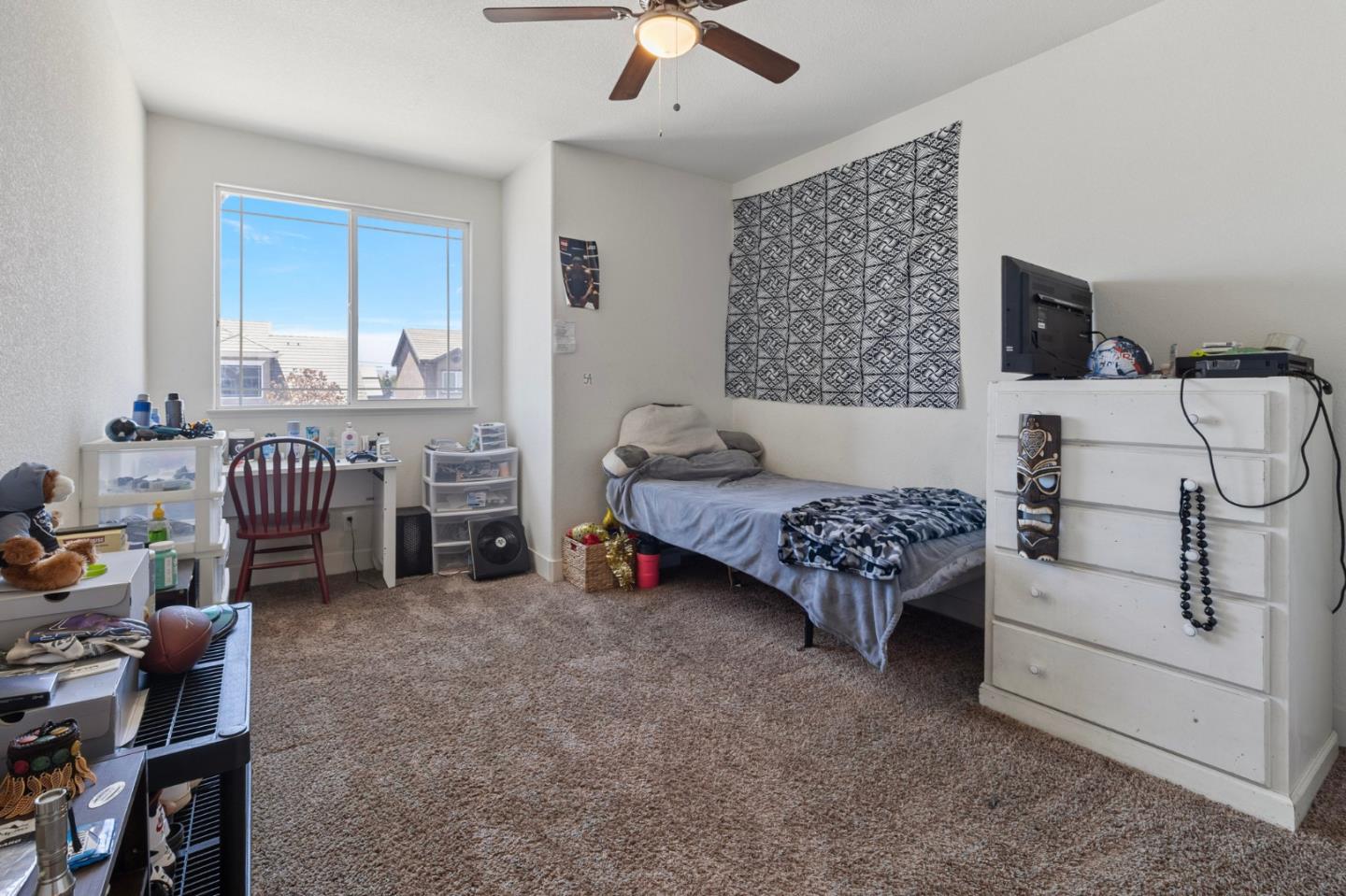 Detail Gallery Image 23 of 37 For 572 St Helena Dr, Newman,  CA 95360 - 4 Beds | 2/1 Baths