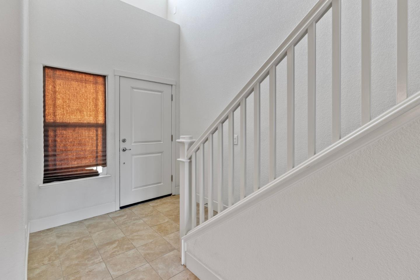 Detail Gallery Image 9 of 37 For 572 St Helena Dr, Newman,  CA 95360 - 4 Beds | 2/1 Baths
