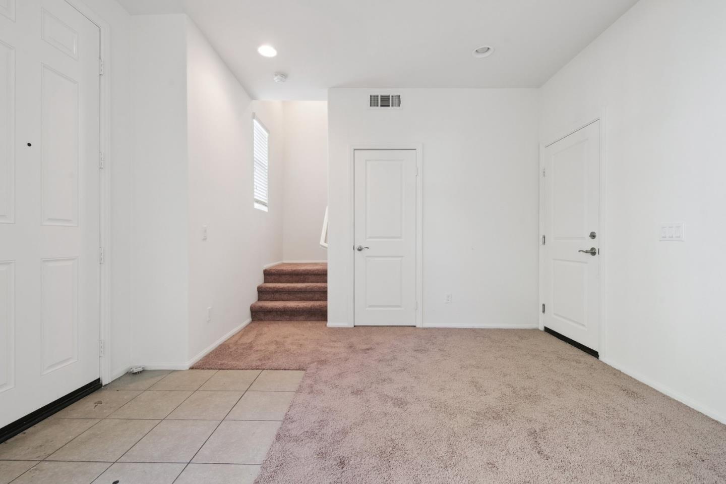 Detail Gallery Image 3 of 15 For 141 Eureka Pl, Upland,  CA 91786 - 3 Beds | 2/1 Baths
