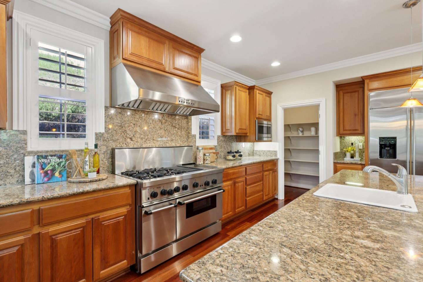 Detail Gallery Image 24 of 81 For 125 Mystic Pl, Alamo,  CA 94507 - 5 Beds | 4/1 Baths