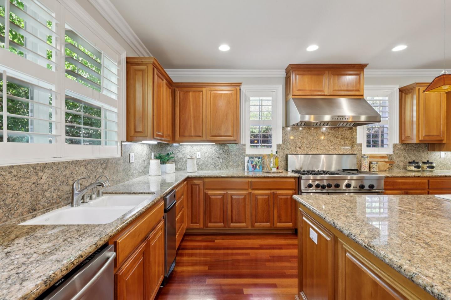 Detail Gallery Image 25 of 81 For 125 Mystic Pl, Alamo,  CA 94507 - 5 Beds | 4/1 Baths
