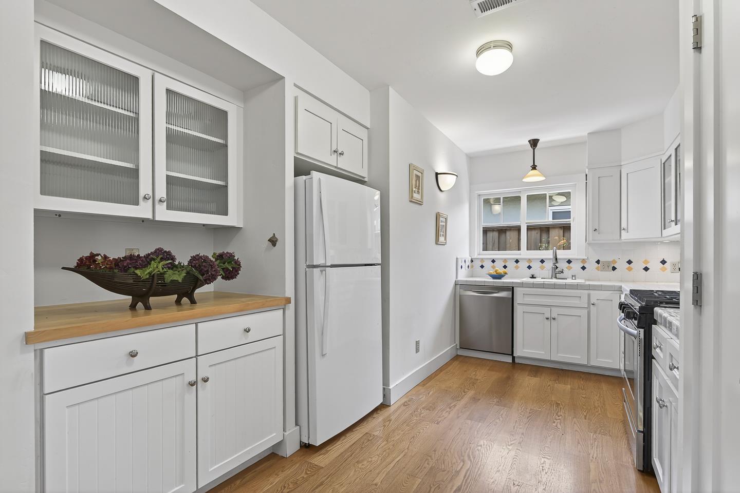 Detail Gallery Image 21 of 74 For 119 Coalinga Way, Santa Cruz,  CA 95060 - 3 Beds | 2 Baths