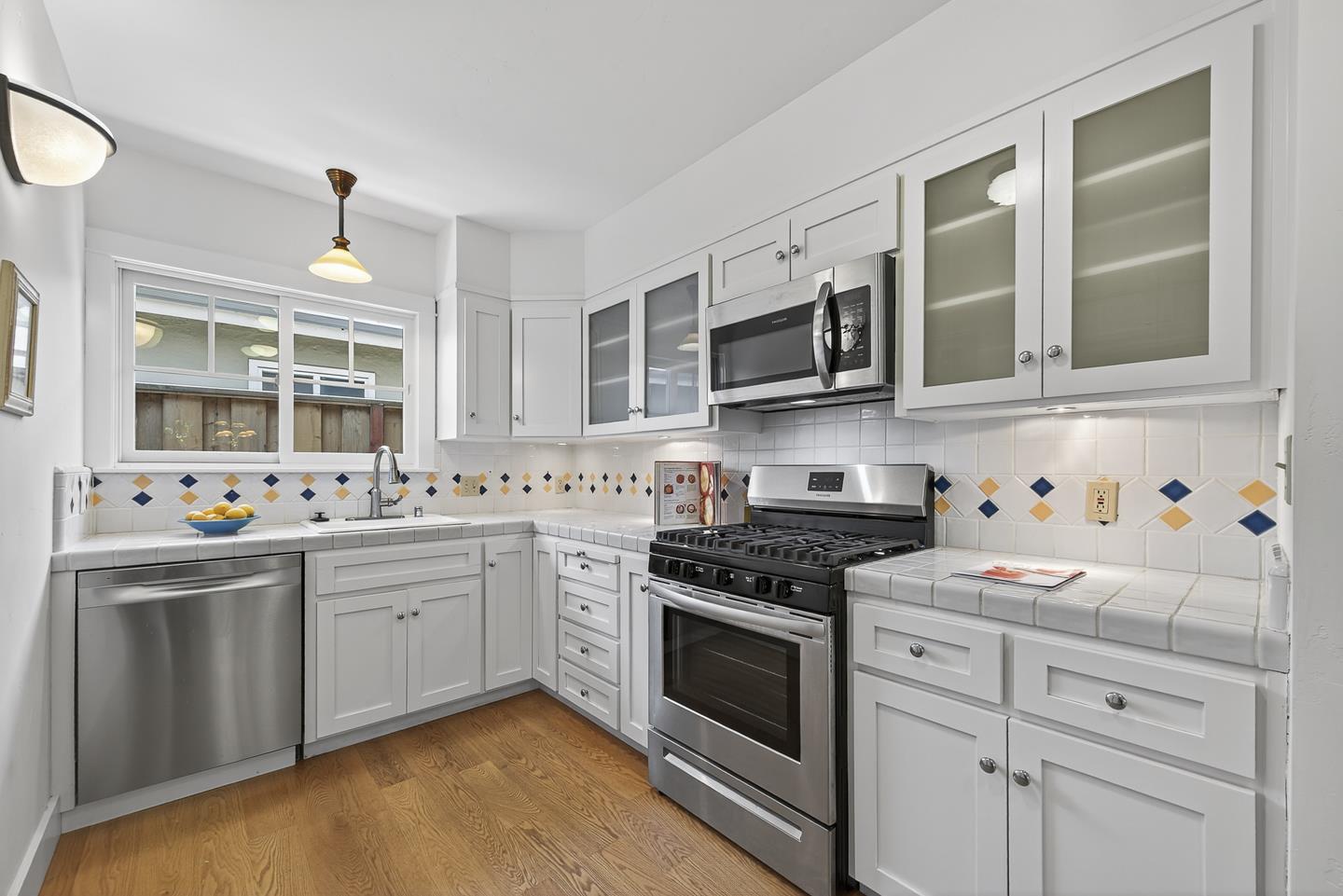 Detail Gallery Image 22 of 74 For 119 Coalinga Way, Santa Cruz,  CA 95060 - 3 Beds | 2 Baths