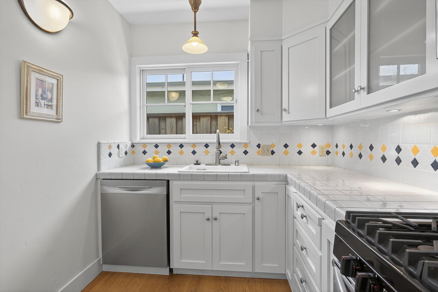 Detail Gallery Image 23 of 74 For 119 Coalinga Way, Santa Cruz,  CA 95060 - 3 Beds | 2 Baths