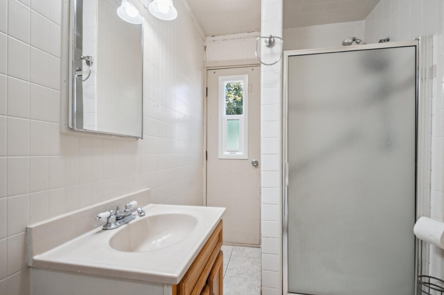 Detail Gallery Image 13 of 36 For 1413 Wiren St, Salinas,  CA 93905 - – Beds | – Baths
