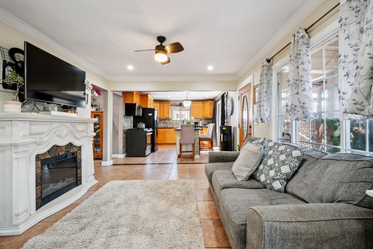 Detail Gallery Image 7 of 36 For 1413 Wiren St, Salinas,  CA 93905 - – Beds | – Baths