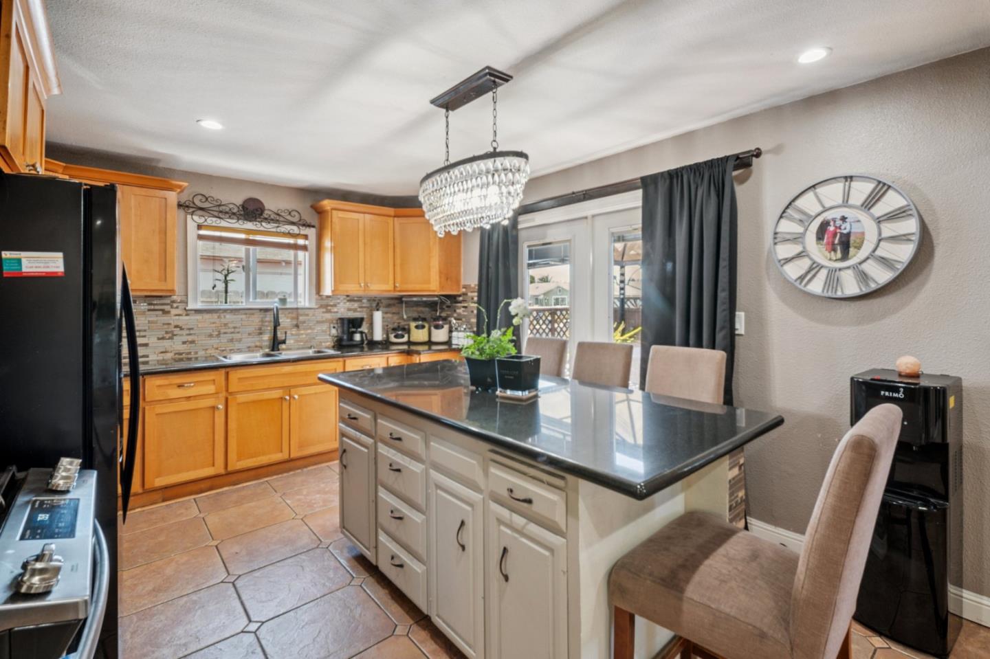 Detail Gallery Image 9 of 36 For 1413 Wiren St, Salinas,  CA 93905 - – Beds | – Baths