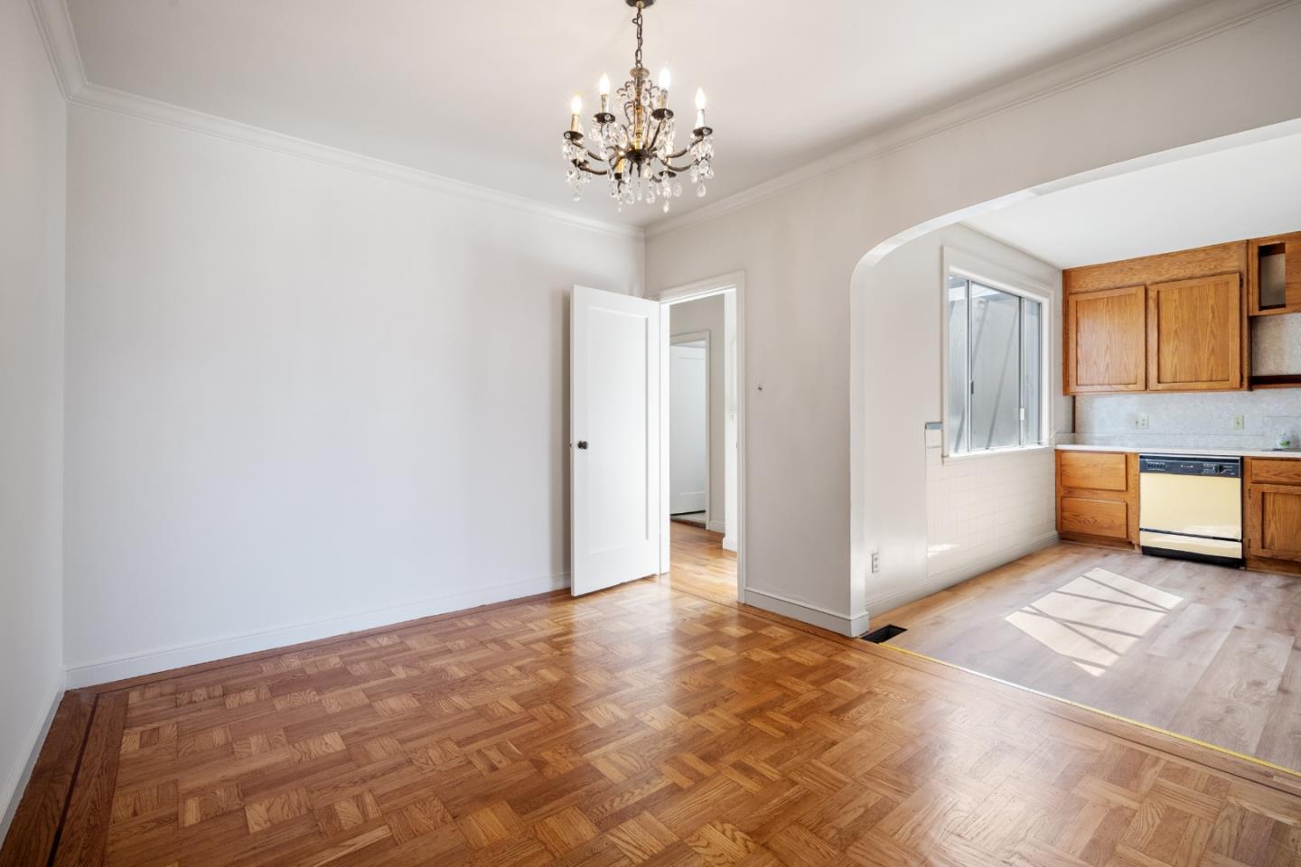 Detail Gallery Image 17 of 46 For 1615 La Salle Ave, San Francisco,  CA 94124 - 3 Beds | 2 Baths