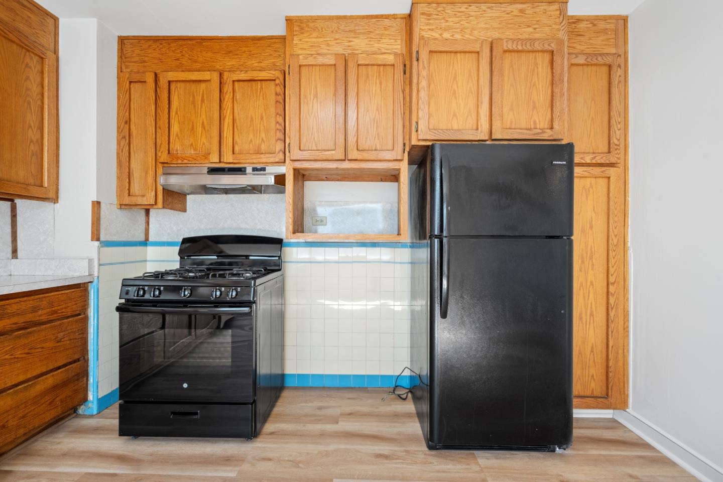 Detail Gallery Image 21 of 46 For 1615 La Salle Ave, San Francisco,  CA 94124 - 3 Beds | 2 Baths