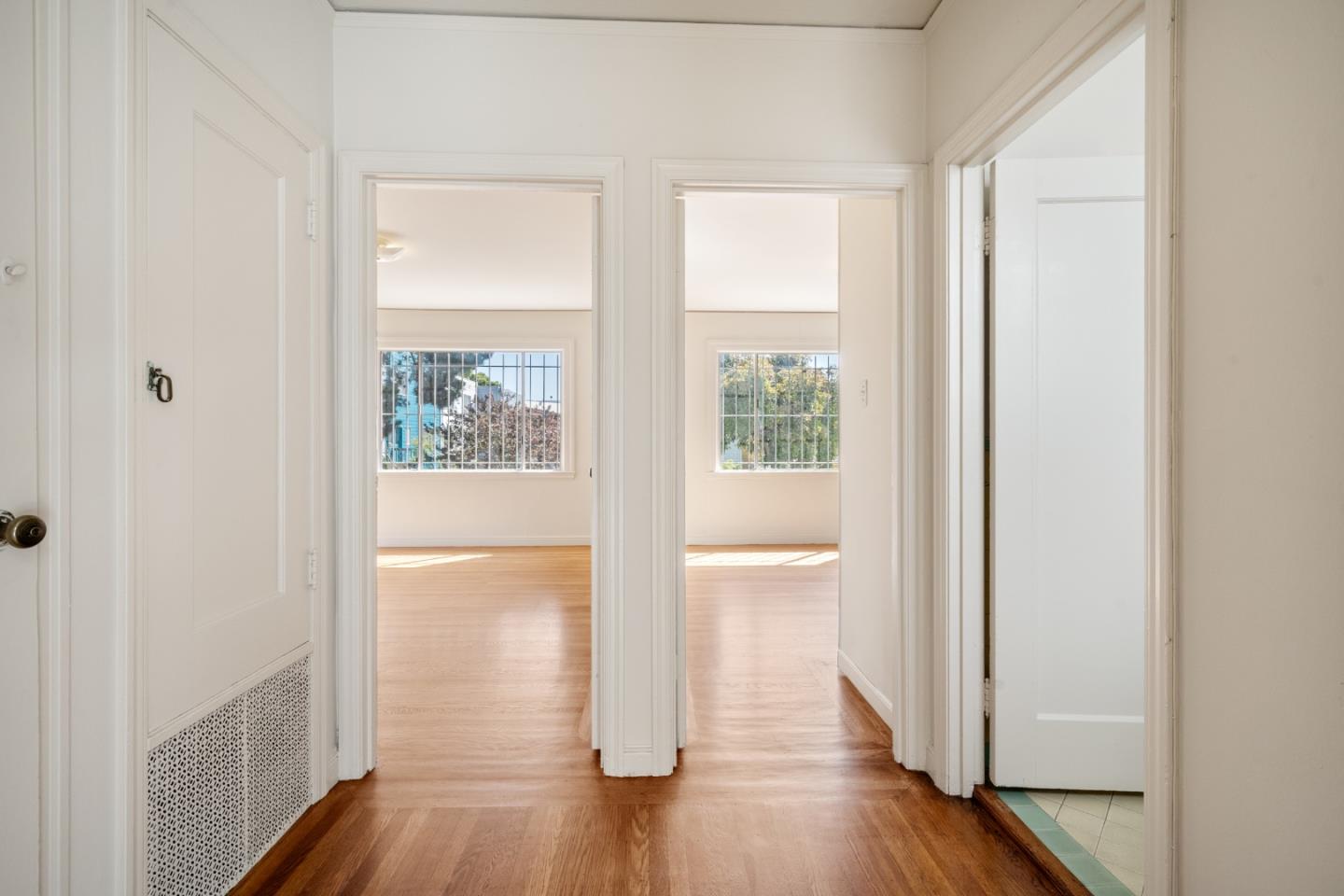 Detail Gallery Image 23 of 46 For 1615 La Salle Ave, San Francisco,  CA 94124 - 3 Beds | 2 Baths