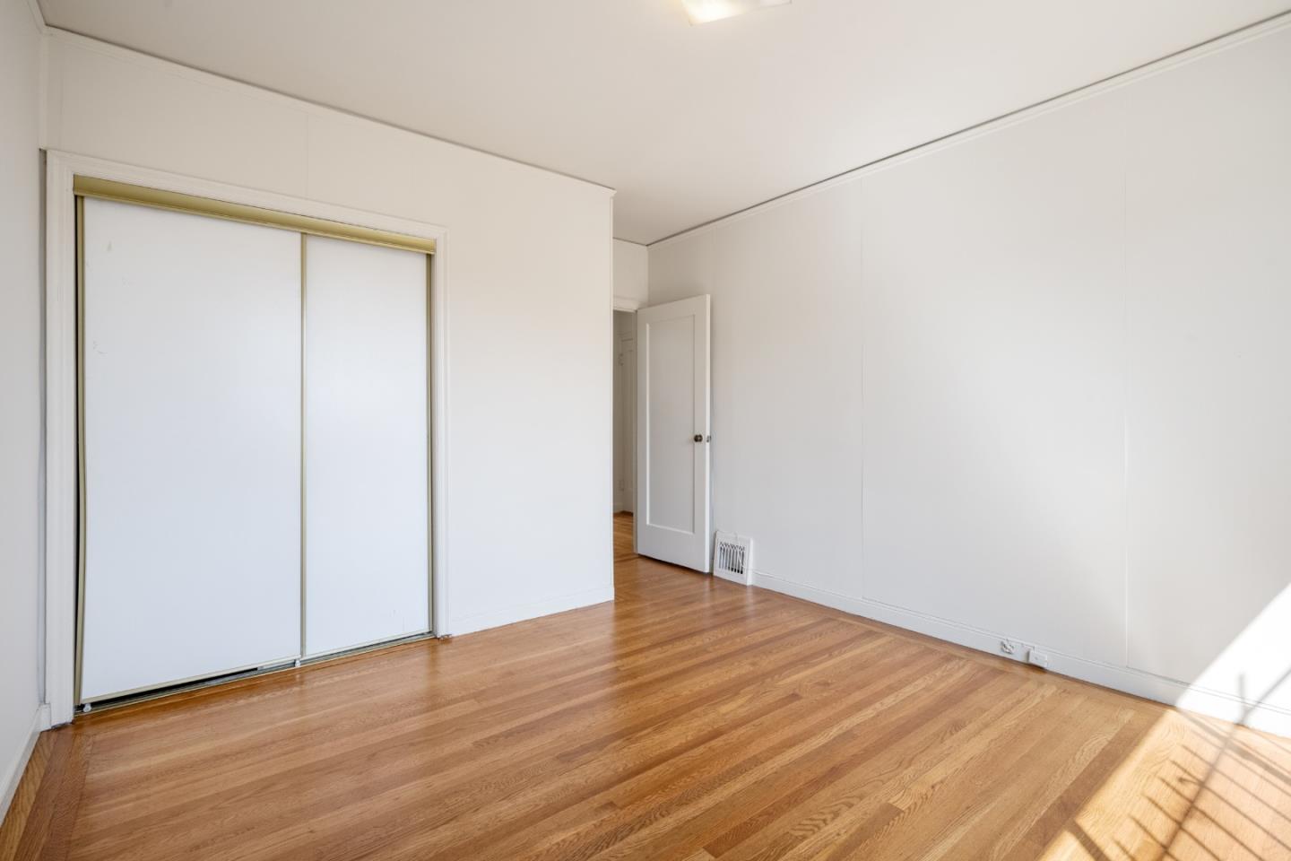 Detail Gallery Image 30 of 46 For 1615 La Salle Ave, San Francisco,  CA 94124 - 3 Beds | 2 Baths