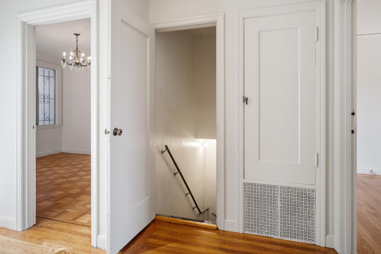 Detail Gallery Image 31 of 46 For 1615 La Salle Ave, San Francisco,  CA 94124 - 3 Beds | 2 Baths