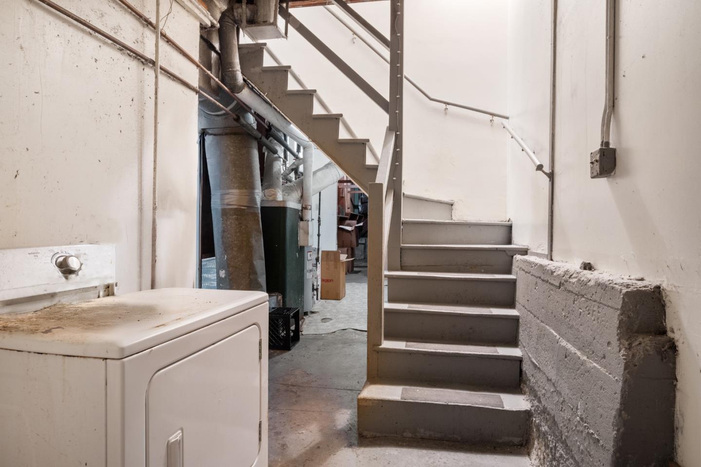 Detail Gallery Image 32 of 46 For 1615 La Salle Ave, San Francisco,  CA 94124 - 3 Beds | 2 Baths