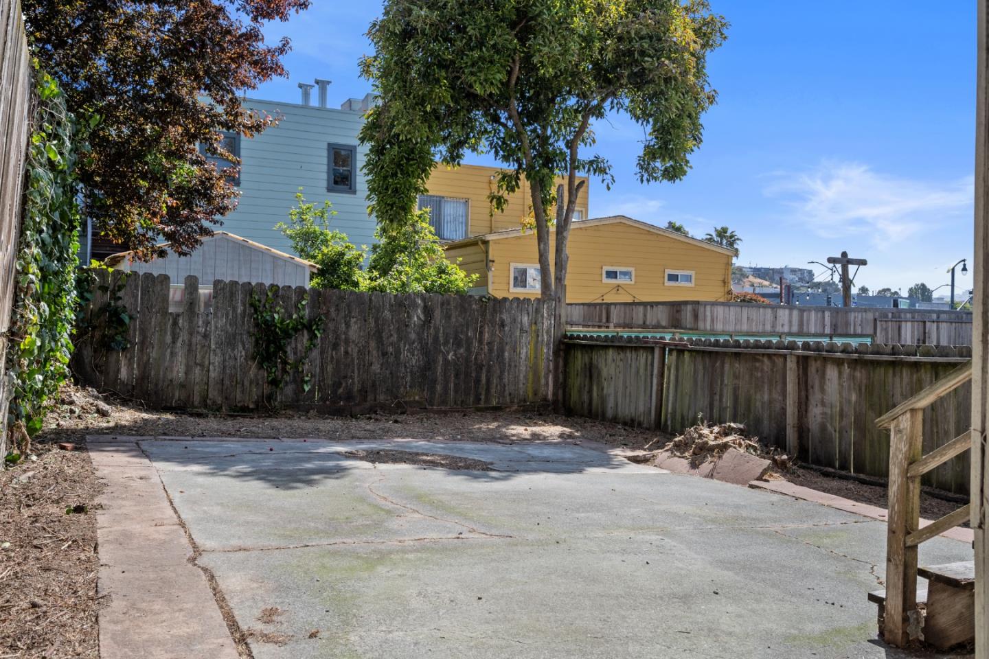 Detail Gallery Image 46 of 46 For 1615 La Salle Ave, San Francisco,  CA 94124 - 3 Beds | 2 Baths