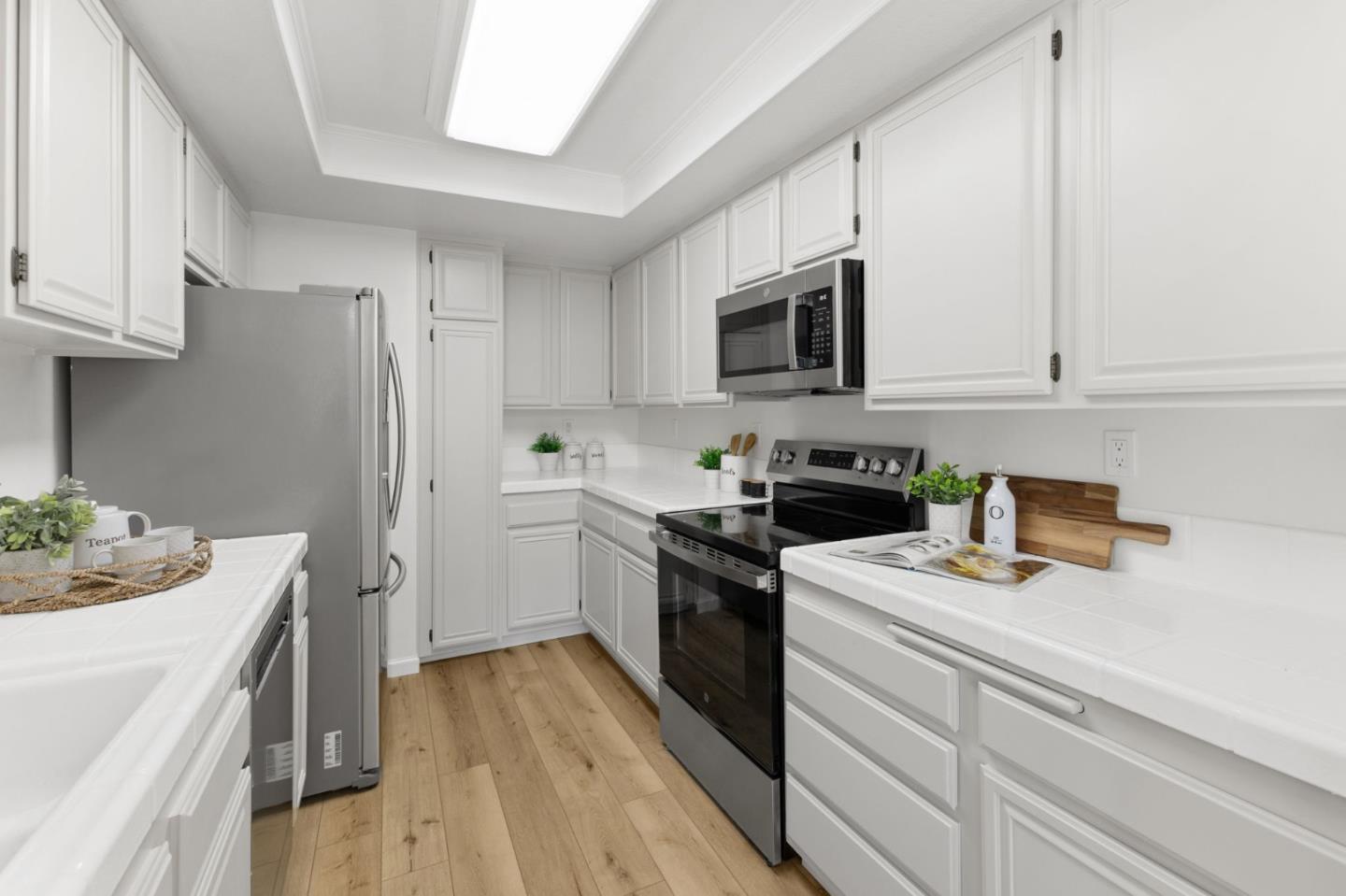Detail Gallery Image 10 of 45 For 1907 Huxley Ct, San Jose,  CA 95125 - 3 Beds | 2/1 Baths