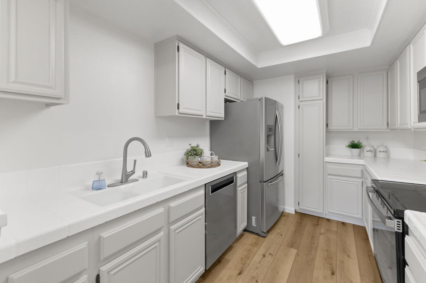 Detail Gallery Image 11 of 45 For 1907 Huxley Ct, San Jose,  CA 95125 - 3 Beds | 2/1 Baths