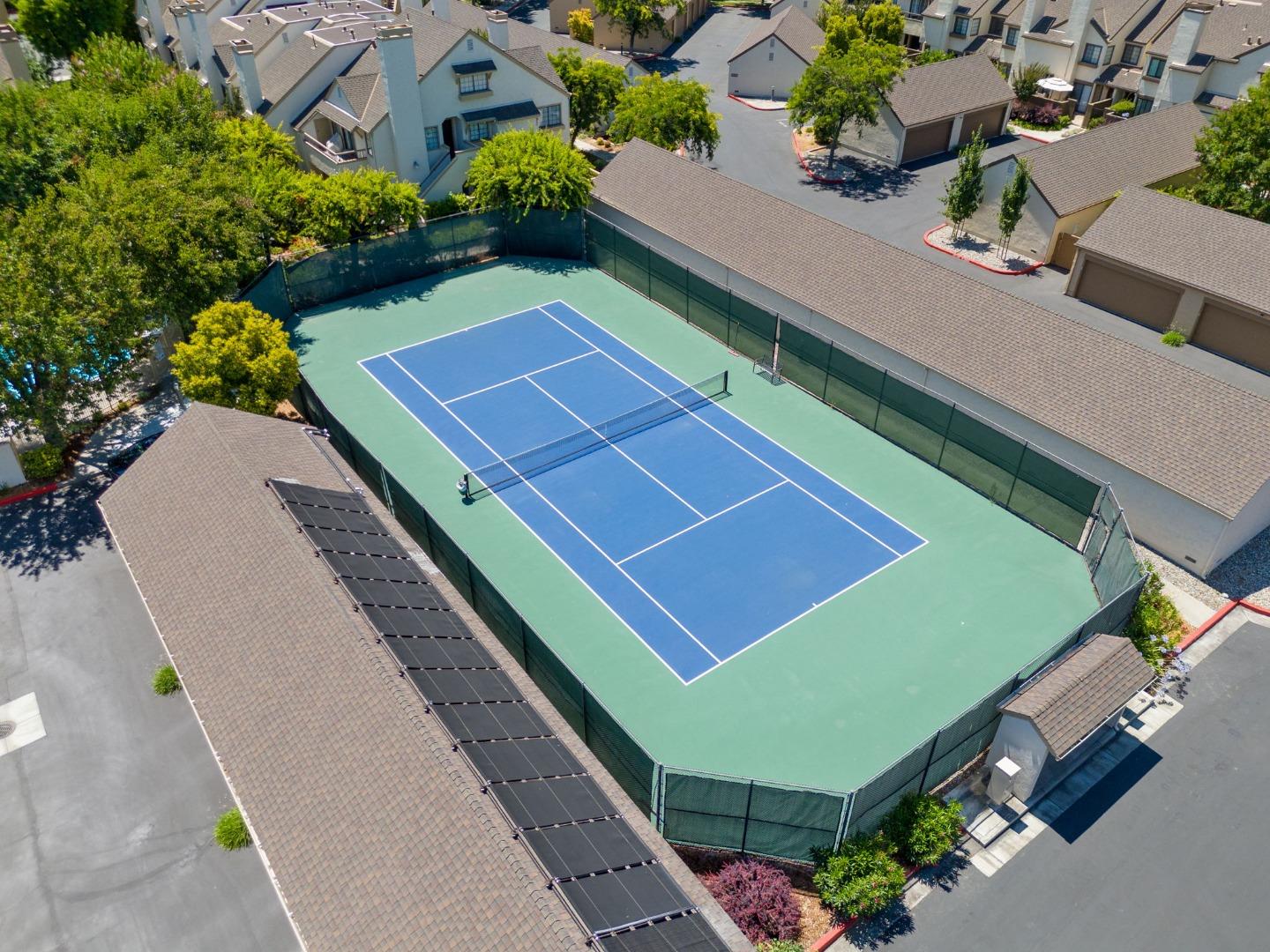 Detail Gallery Image 38 of 45 For 1907 Huxley Ct, San Jose,  CA 95125 - 3 Beds | 2/1 Baths