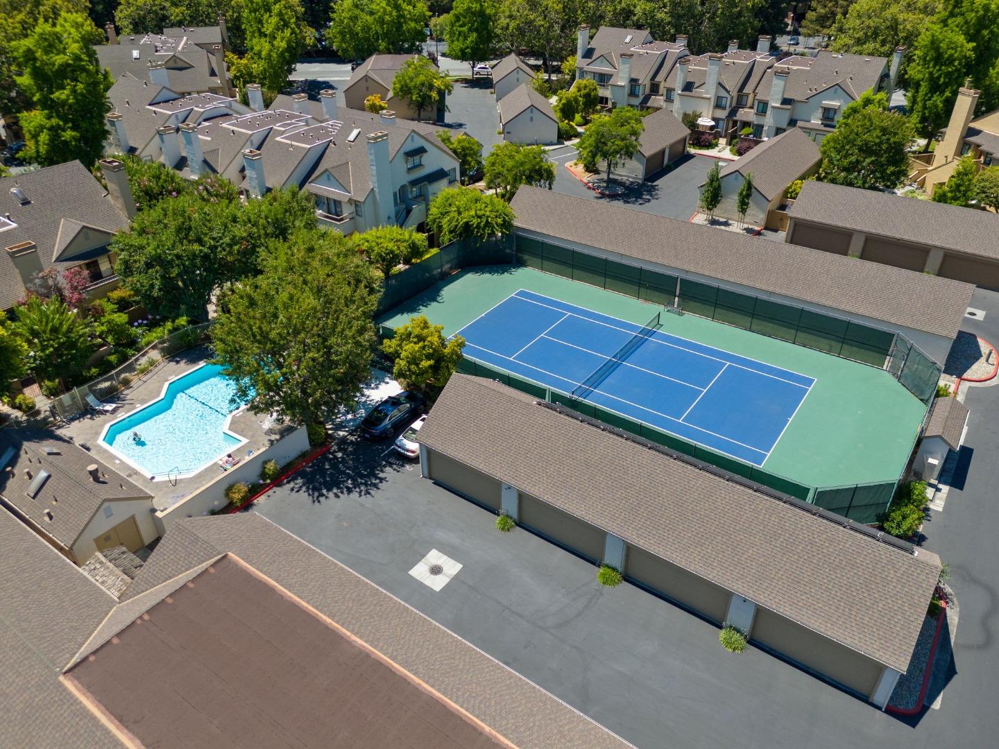 Detail Gallery Image 39 of 45 For 1907 Huxley Ct, San Jose,  CA 95125 - 3 Beds | 2/1 Baths