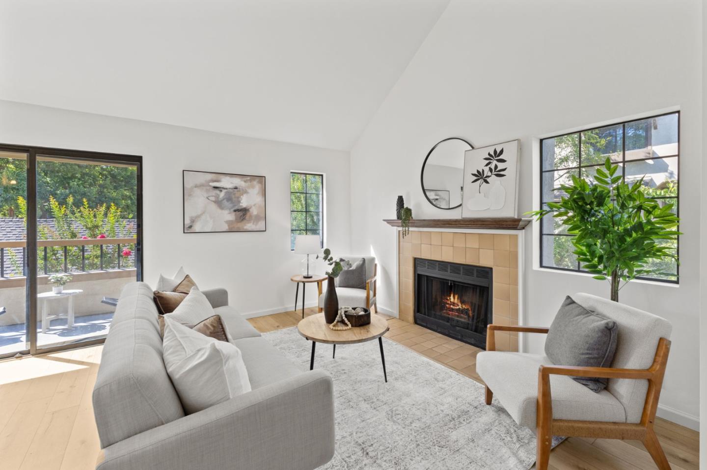 Detail Gallery Image 5 of 45 For 1907 Huxley Ct, San Jose,  CA 95125 - 3 Beds | 2/1 Baths