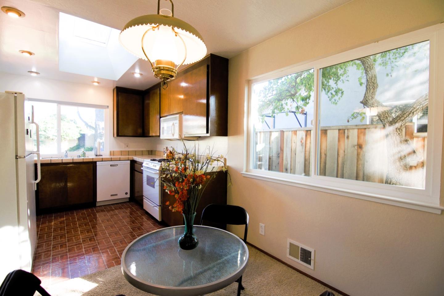 Detail Gallery Image 10 of 41 For 4456 Waimea Ct, San Jose,  CA 95118 - 4 Beds | 2 Baths