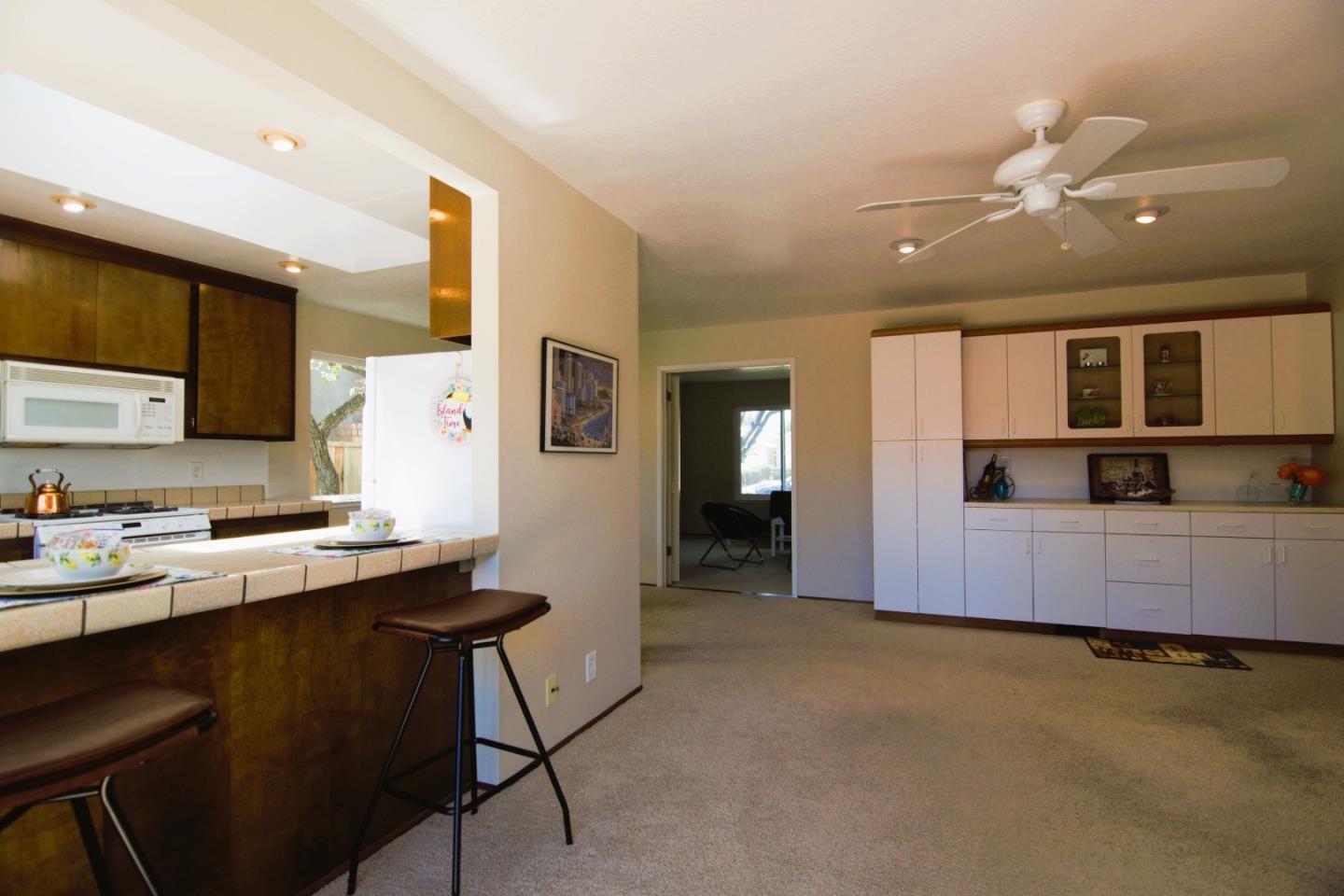 Detail Gallery Image 13 of 41 For 4456 Waimea Ct, San Jose,  CA 95118 - 4 Beds | 2 Baths