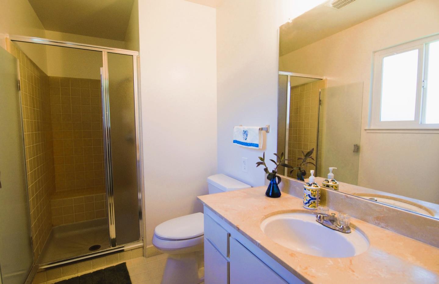 Detail Gallery Image 25 of 41 For 4456 Waimea Ct, San Jose,  CA 95118 - 4 Beds | 2 Baths