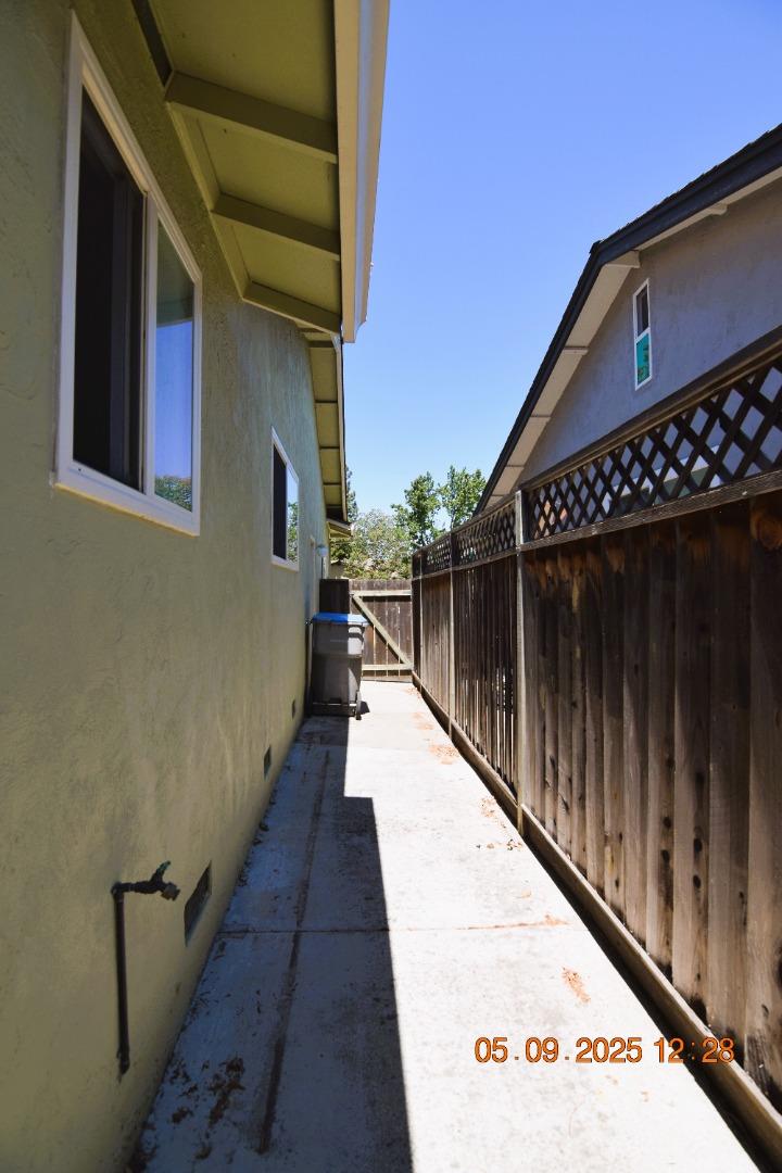 Detail Gallery Image 29 of 41 For 4456 Waimea Ct, San Jose,  CA 95118 - 4 Beds | 2 Baths