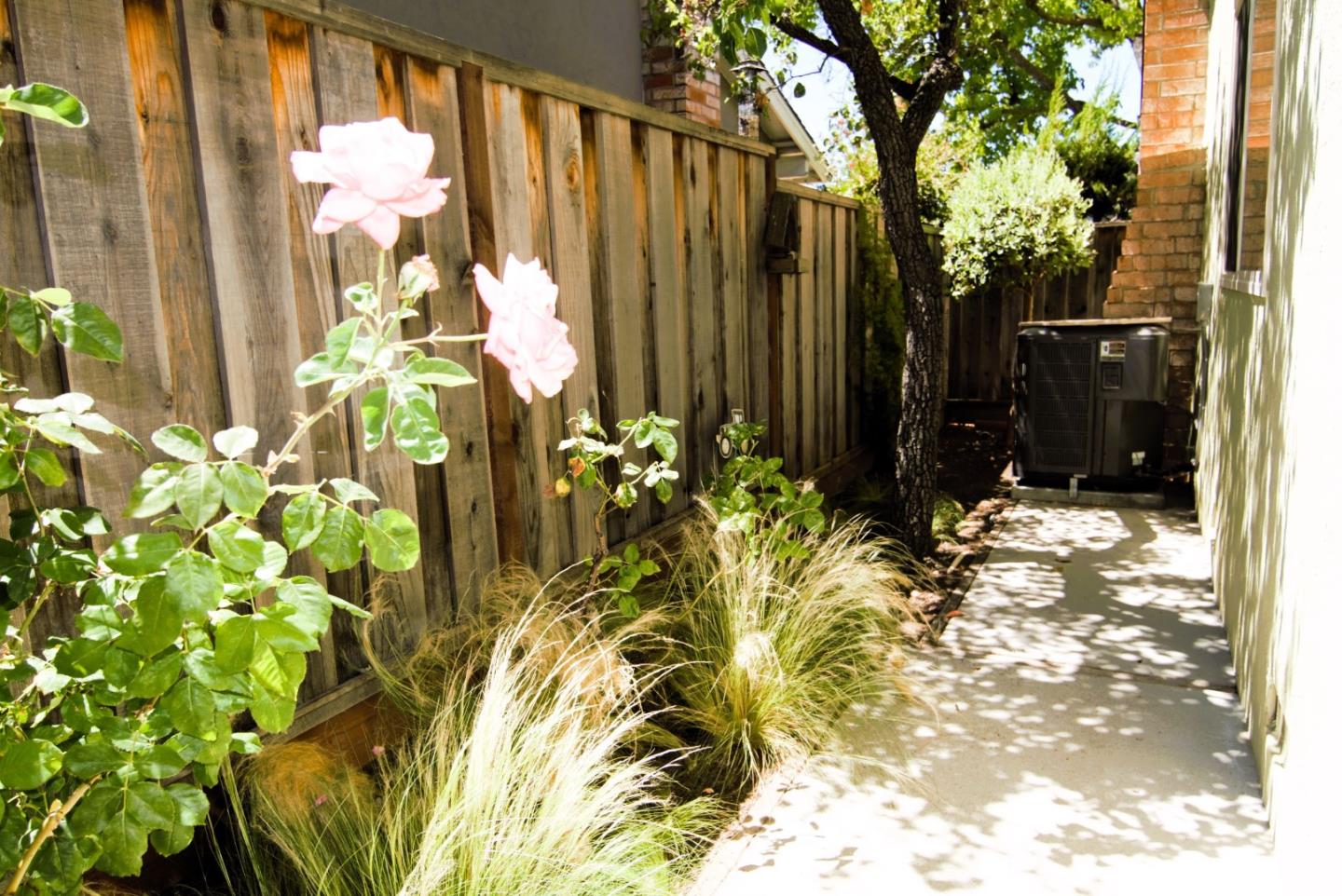 Detail Gallery Image 32 of 41 For 4456 Waimea Ct, San Jose,  CA 95118 - 4 Beds | 2 Baths