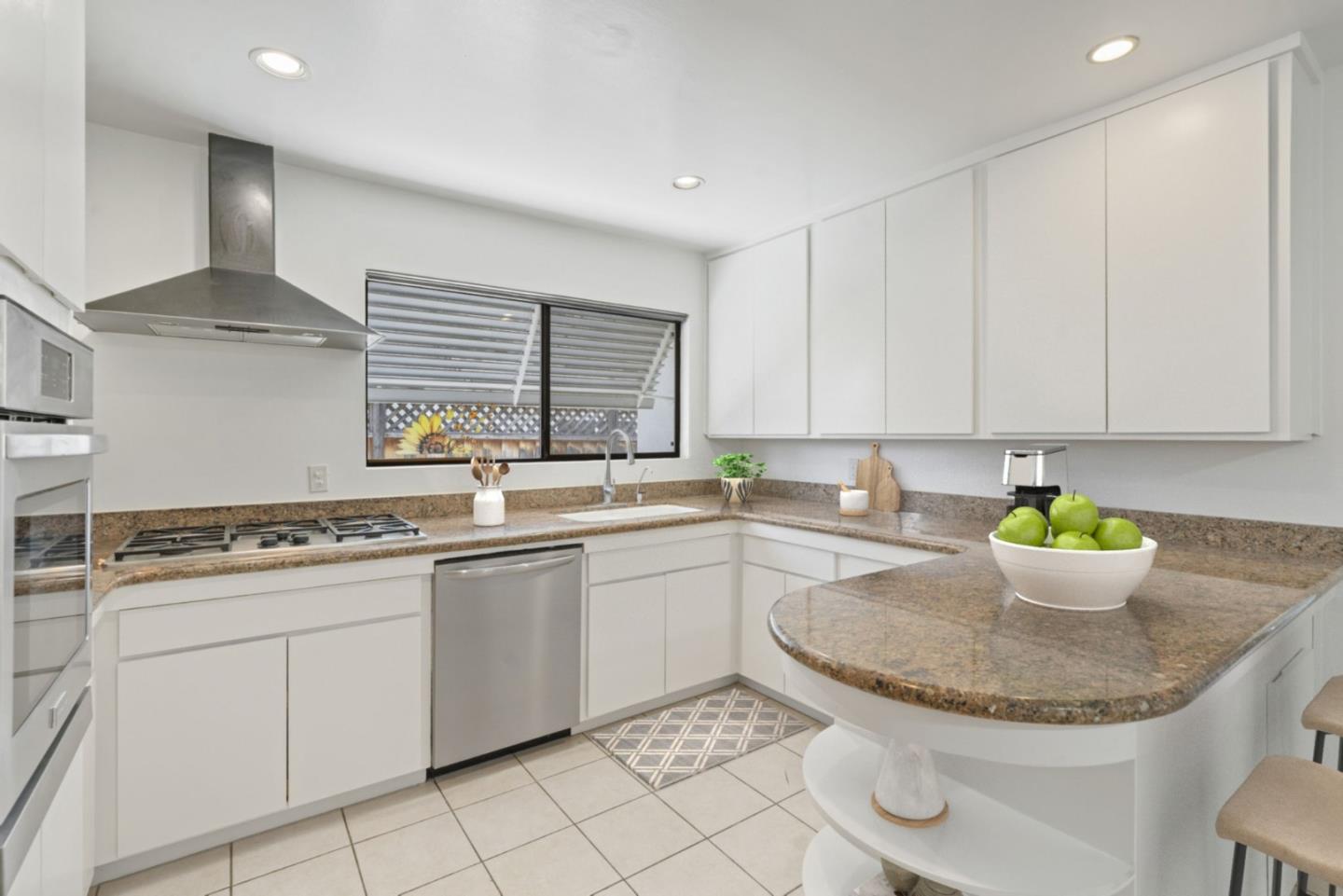 Detail Gallery Image 16 of 52 For 2408 Aram Ave, San Jose,  CA 95128 - 3 Beds | 2 Baths