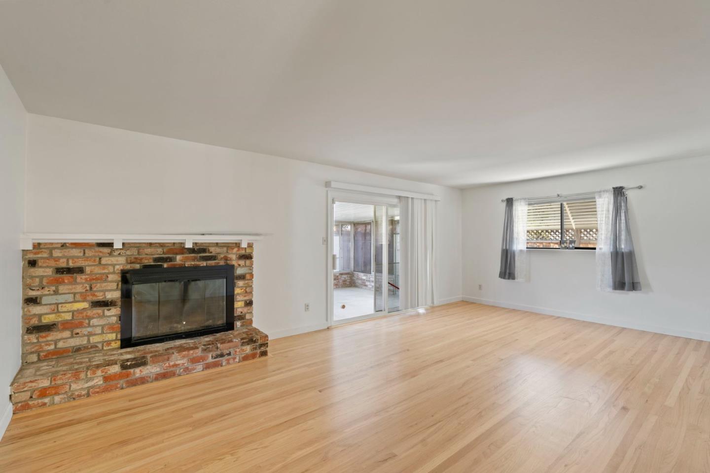 Detail Gallery Image 25 of 52 For 2408 Aram Ave, San Jose,  CA 95128 - 3 Beds | 2 Baths
