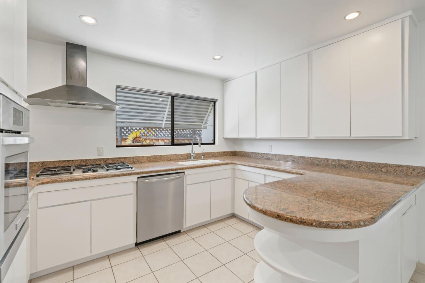 Detail Gallery Image 28 of 52 For 2408 Aram Ave, San Jose,  CA 95128 - 3 Beds | 2 Baths